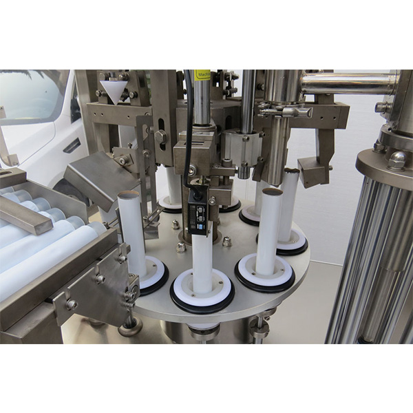 Outomatiese skoenpolitoer sagte buisvul seëlmasjien