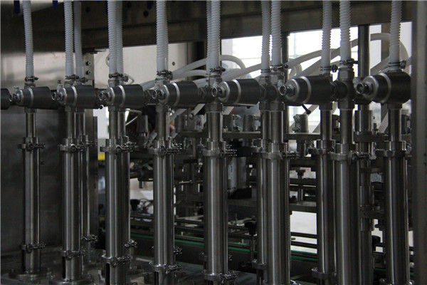 Kapasium sous lineêre vloeistofvulmasjien